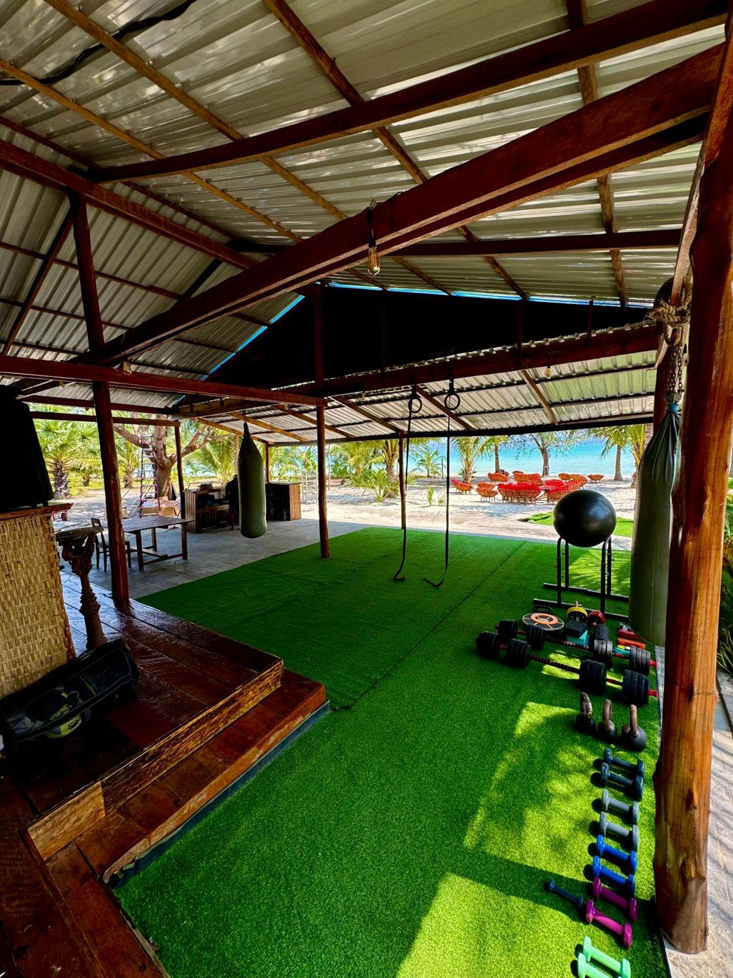 Albergue Rafikis Retreat Derm Tkov Village Exterior foto